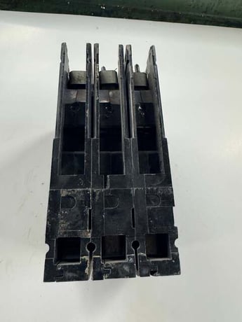 I-T-E Electrical Products Circuit Breaker E43B030 480V Allis-Chalmers - Image 5