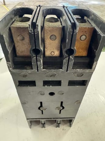 General Electric Molded Case Circuit Breaker TFJ236175 600V AC / 250V DC - Image 3