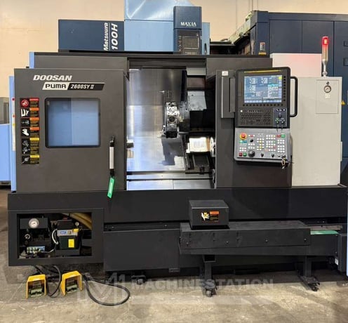 Daewoo Doosan #Puma-2600SYII, CNC lathe, 30.7" swing, 10" chuck, 3-jaw, 3.2" bar, 14.8" dia., 29.9" lgth - Image 2