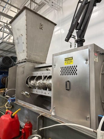 Vincent #TSP-12, Dewatering Screw Press, 64" long twin tapered screws, 20" x 24" feed hopper, 100 HP, 575 Volt - Image 1