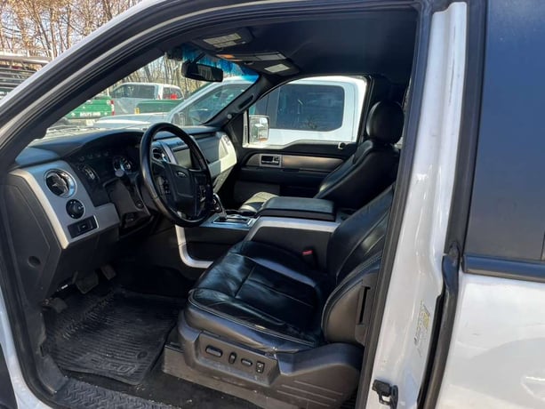 Ford #F-150, Pickup Truck, Full-Size Work Truck, Automatic, 237,832 Miles, 2014 - Image 5