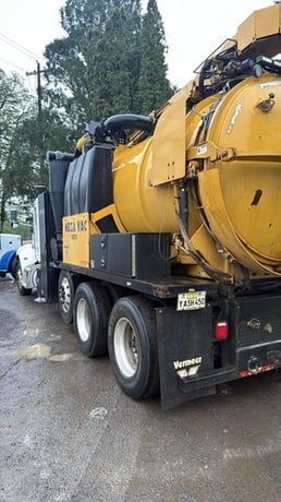 McLaughlin #VXT8, Vacuum Excavator Truck, 8 Yard Hydro Excavator, 3,500 CFM. PTO Vacuum Truck, 2021 - Image 5