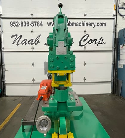 6" x 6" x 1/2" Uni-Hydro #80-24, Ironworker, 80 ton, 9" throat, 24" bar shear, 7.5 HP, 9 SPM, 2000 psi - Image 10