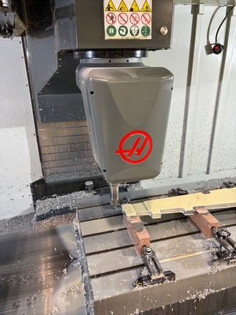 Haas #VR11, 5-Axis, 120" X, 40" Y, 30" Z, 12000 RPM, 25 automatic tool changer, thru spindle coolant, WIPS - Image 9