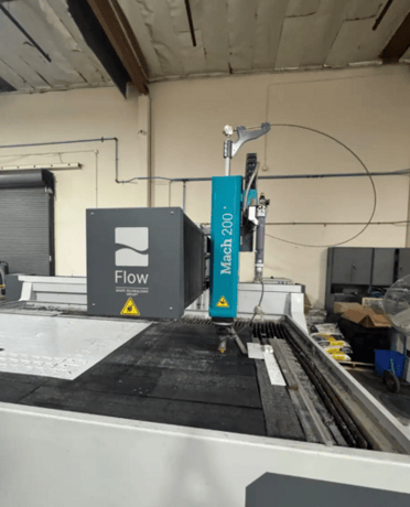 Flow #Mach-200, Waterjet Cutting System, 6' x13' table, 60k psi, 1732 hours, 2021 - Image 6