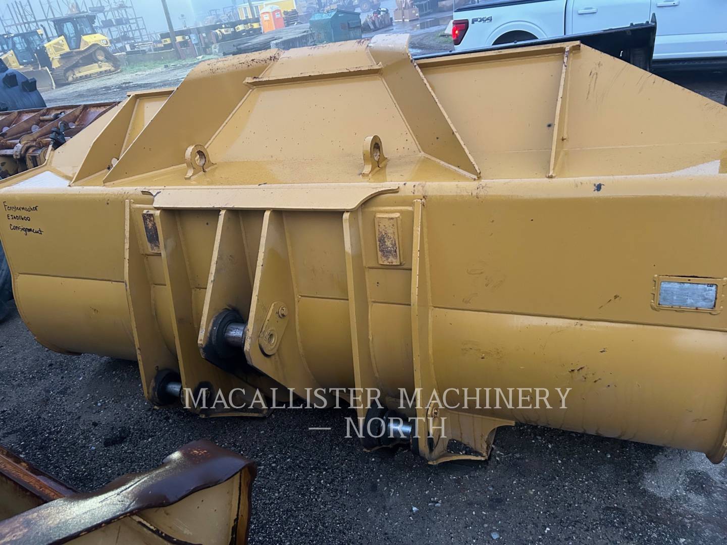 Caterpillar Work Tools (Non-Serialized) Bucket, S/N: 121001558711, - Image 2