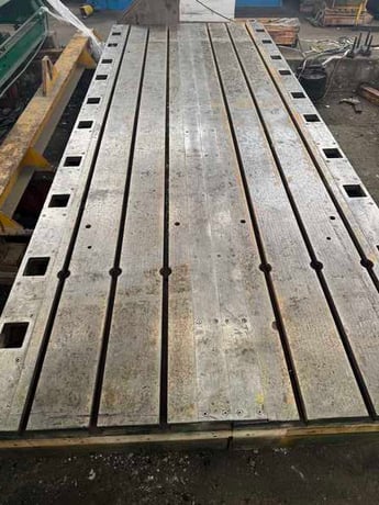 240" x 94" x 16", T-slotted floor with stands, leveling screws - Image 5