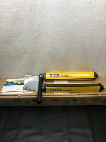 SICK #C4000, Safety Light Curtain, 3.5-6.4 watts, 15 beams, 24 VDC - Image 4