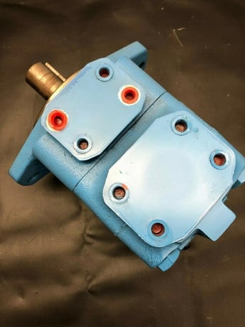 2.5" Eaton Vickers #35V38A-1C22R, Hydraulic Vane Pump, 1.25" shaft diameter - Image 2