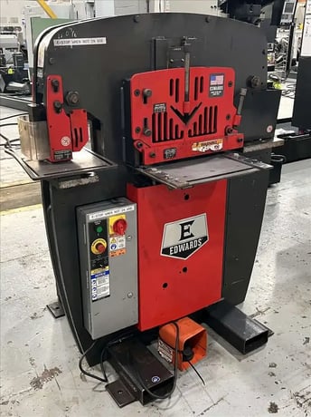 4" x 4" x 1/4" Edwards, heavy duty ironworker, 55 ton, 1.25" stroke, 7" throat, 5 HP, 2018 - Image 1