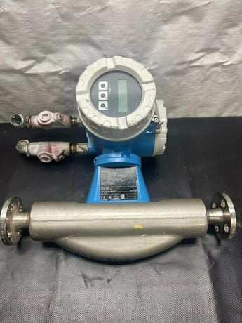 Endress & Hauser #Promass-80, Coriolis Mass Flow Meter w/ Promass F Transmitter, -4&deg;F to 140&deg;F temp. range - Image 1