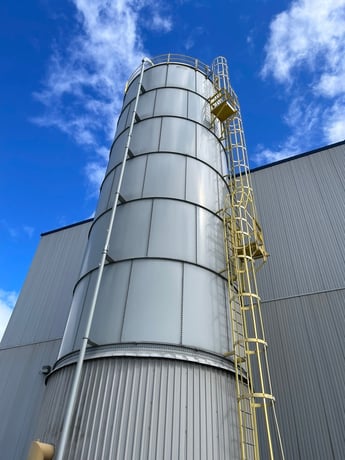 Cement Silo, 500 ton, 2 blowers & auger - Image 1