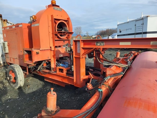 Sicard #SW314D-C, Airport Runway Sweeper, 14' broom, 240 HP, 2200 RPM, 2006 - Image 8