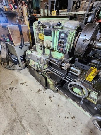 28" x 120" Monarch #612, 19" swing over cross slide, 4-jaw3 18" chuck, 20 HP, Servo Shift to1500 RPM, rapid - Image 7