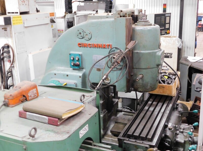 Cincinnati #2, dial type mill, 12' x58" tbl., 15 HP, 28" X, 16" Y, 6" Z, 16-1600 RPM, #50, tooling - Image 2