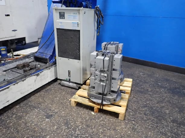 Daewoo Doosan #DHP-400, CNC horizontal machining center, 60 automatic tool changer, Fanuc 18i-MB, Tombstones - Image 9