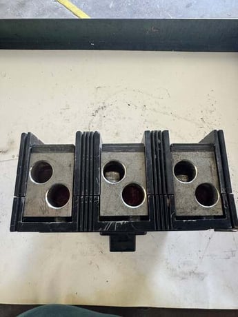 Cutler-Hammer Molded Case Circuit Breaker LS500 - Image 4