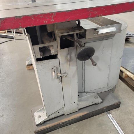 DoAll #36-R, vertical bandsaw, 19' 1" x .75" blade, 36" wheel, 7.5 HP, 1951 - Image 5
