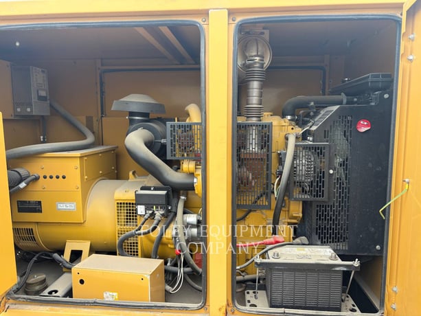 60 KW Caterpillar #D60, diesel generator set, 480 Volts, C4.4 engine, enclosure w/ base fuel tank, 2008 - Image 7