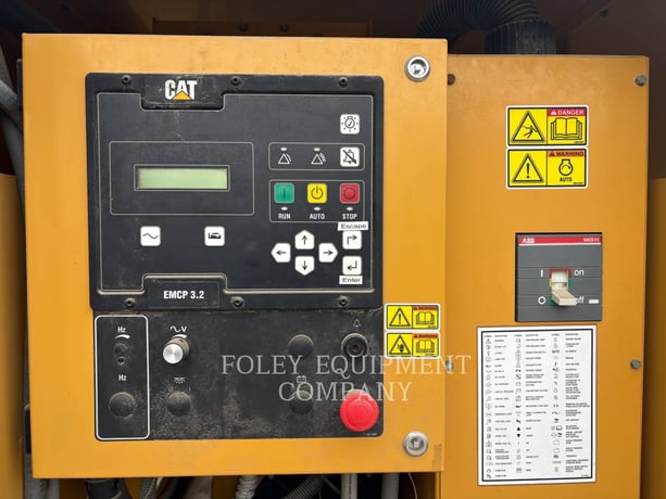 60 KW Caterpillar #D60, diesel generator set, 480 Volts, C4.4 engine, enclosure w/ base fuel tank, 2008 - Image 9
