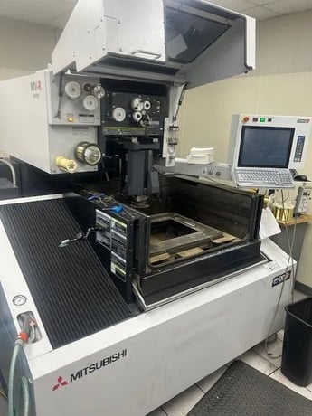 Mitsubishi #MV-1200R, Wire Electrical Discharge Machine, 0.004"-0.012" wire diameter, 15.7" X, 11.8" Y, 8.7" - Image 2