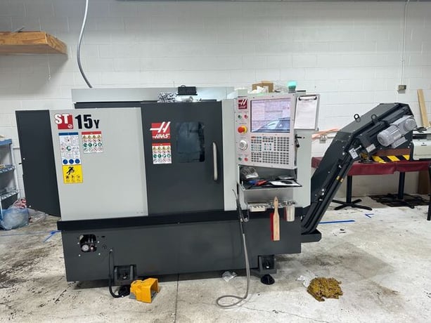 Haas #ST-15Y, CNC Lathe, 16.5" swing, 16" machining length, 12" turning diameter, 8" 3-jaw chuck, 20 HP, 4000 - Image 1