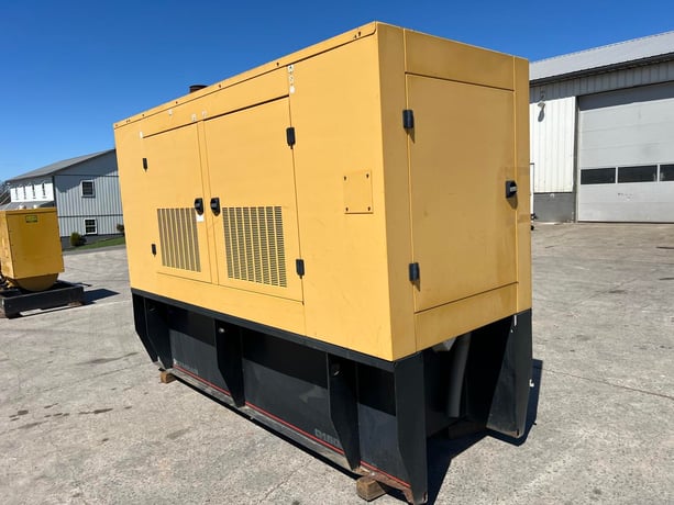 150 KW Caterpillar/Olympian #D150P4, Diesel Generator, 277/480 Volts, 1800 RPM, circuit breaker, 1PH/3PH, 216 - Image 2