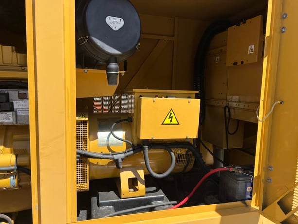 150 KW Caterpillar/Olympian #D150P4, Diesel Generator, 277/480 Volts, 1800 RPM, circuit breaker, 1PH/3PH, 216 - Image 9