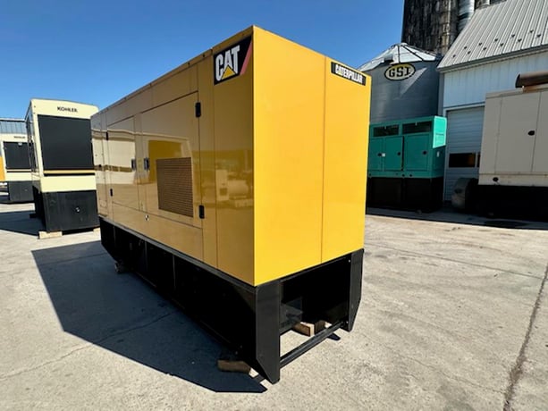175 KW Caterpillar #D175-2, Diesel Generator Set, 120/208 Volts, 1800 RPM, circuit breaker, 1PH/3PH, 1535 - Image 3