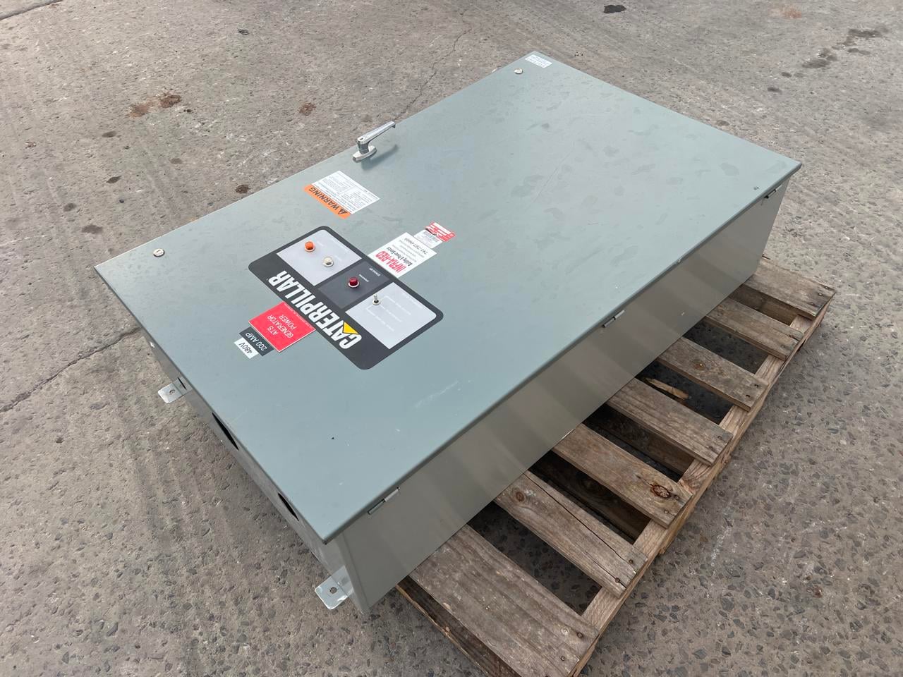 200 Amp. Caterpillar/Generac, Transfer Switch, 480 Volts, 3-wire, NEMA 3 enclosure, 3PH, 1995 - Image 3