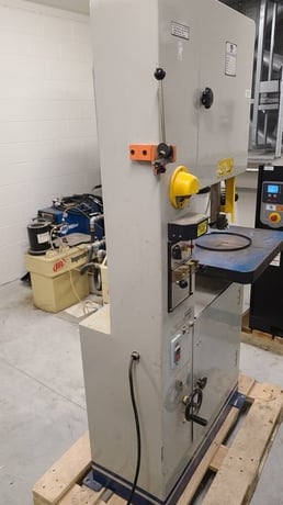 Pro Cut #RF66KB45, Vertical Band Saw, 115-165 high carbon steel SFPM, 130-180 cast iron SFPM, 220 Volts, 3PH - Image 8