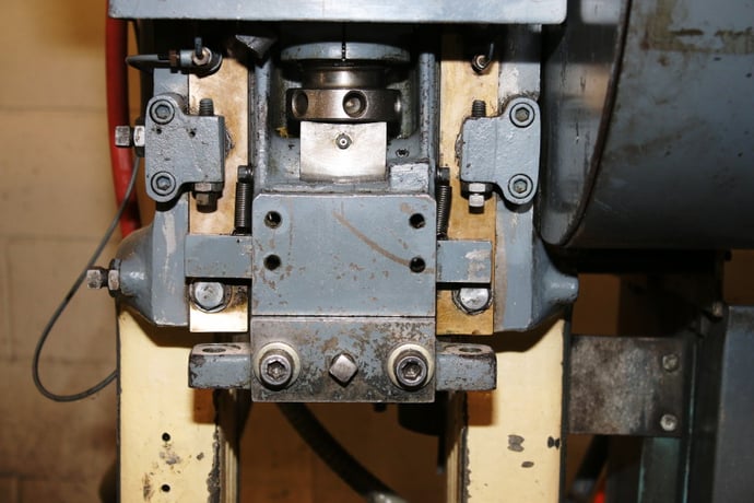 9 Ton, Perkins #200-B, OBI press, 1.5" stroke, 8" x13" bed, 5.5" Shut Height, 1.5" adjustment, air clutch - Image 5