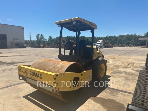 Bomag BW177D5, 936 hours, S/N: 31316, 2015 - Image 1