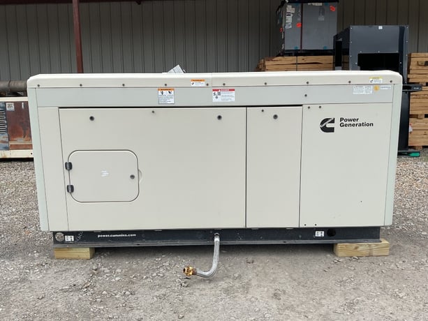 40 KW Cummins / Cummins/stamford, Natural gas generator set, 120/208 Volts, 3-phase, 1800 RPM, S/N: - Image 2