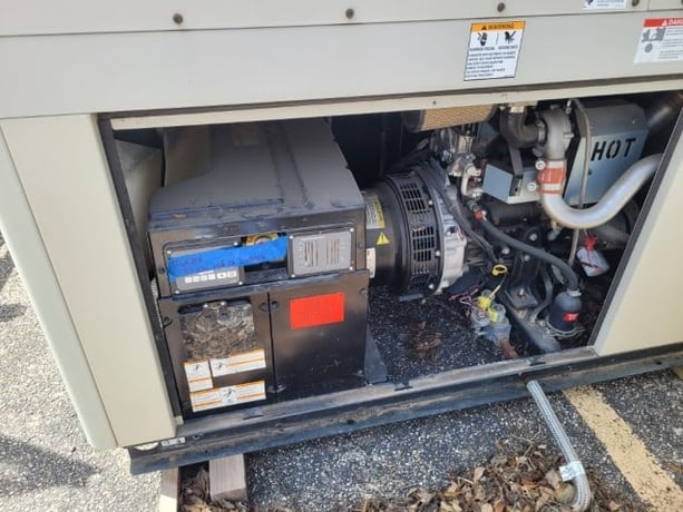 40 KW Cummins / Cummins/stamford, Natural gas generator set, 120/208 Volts, 3-phase, 1800 RPM, S/N: - Image 5