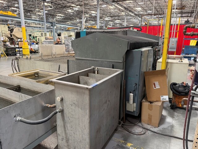 Flow #Mach-4020B, CNC waterjet cutting system, 6.6' x 13' table, 75000 psi, 50 HP intensifier pump, abrasive - Image 8