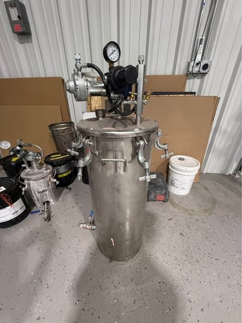 Cefla #Mito-2P, spray finishing line, w/ UV ovens, conveyors, pots, guns - Image 4