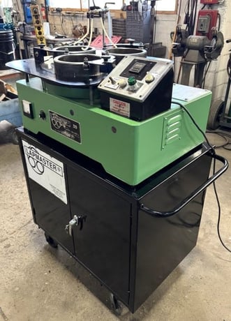 20" Lapmaster, open face, bench model, several plates available extra, timer, 3 rings (7-1/2" ID), pump - Image 4