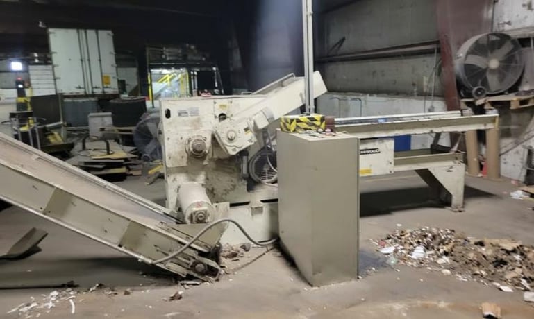 Cresswood #EF-24-40, hopper feed grinder/shredder/destroyer, includes conveyor, 2009 - Image 3