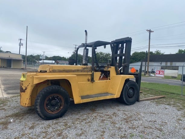 25000 lb. Clark, forklift, pneumatic tire, 8' forks - Image 1