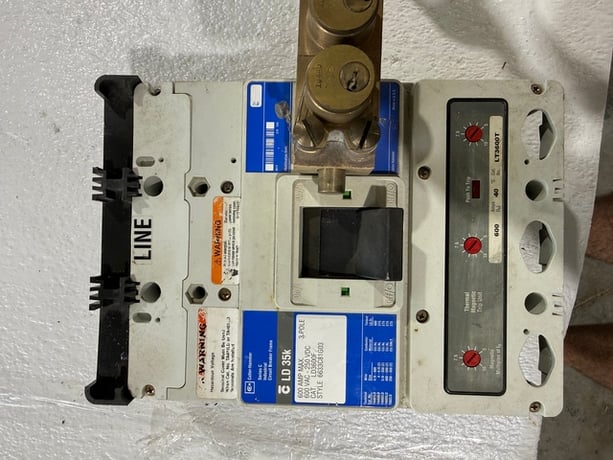 600 Amps, Cutler-Hammer #LD3600F, Molded Case Circuit Breaker, 3-pole, 600 VAC/250 VDC, 3PH - Image 1