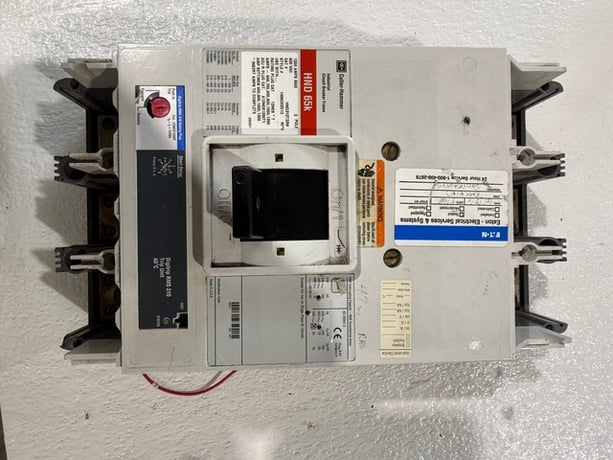 1200 Amps, Cutler-Hammer #HND312T33W, Molded Case Circuit Breaker, 3-pole, 600 Volt, 3PH - Image 1