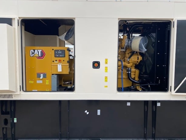 600 KW Caterpillar #D600GC, diesel generator set, 277/480 Volts, 3-phase, 1800 RPM, C18 engine, Tier 2, 2026 - Image 6