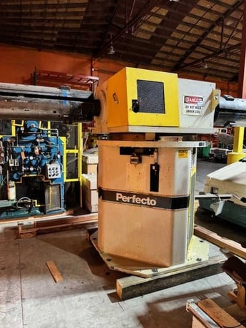 25000 lb. Perfecto #RD-25-62-MH, uncoiler w/ coil car, 62" width, 72" outside dimensions, 15.5"-17" ID, 125 - Image 2