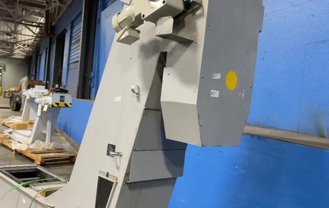 21" wide, Chip Conveyor, 60" flat, 60" rise, 200/220 V. - Image 8