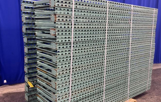 Pallet Racking Uprights, Tear Drop, 96" x 32", 4-1/2" x 3" plate - Image 1