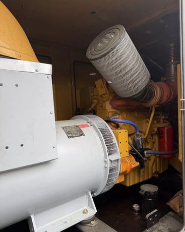 300 KW Caterpillar #C9, Diesel Generator Set, 480 Volts, 1800 RPM, EMCP 4.2 control panel, 3PH, 590 hours - Image 6