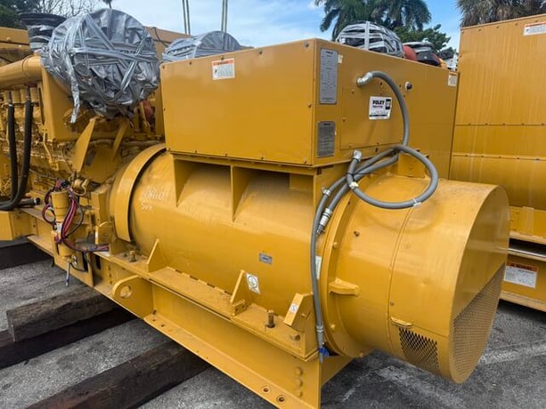 2000 KW, 1800 RPM, Caterpillar #SR4-HV, Generator End, 13,200 Volt, 3PH, 1999 - Image 1