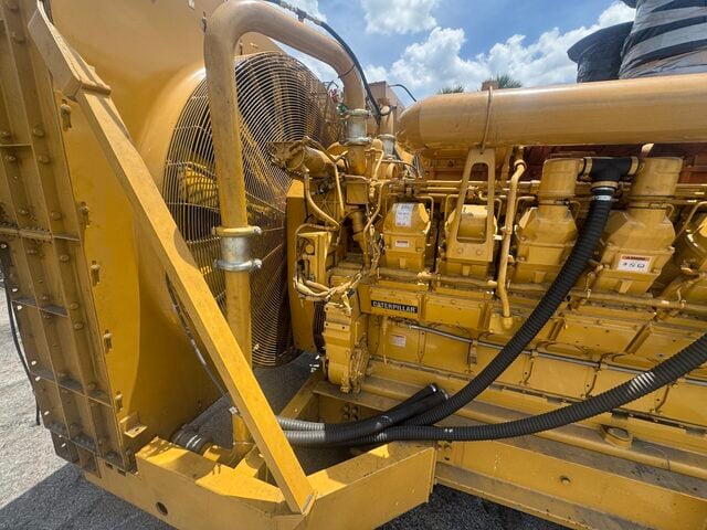 Caterpillar, Industrial Vertical Radiator, 72" fan, 1999 - Image 4