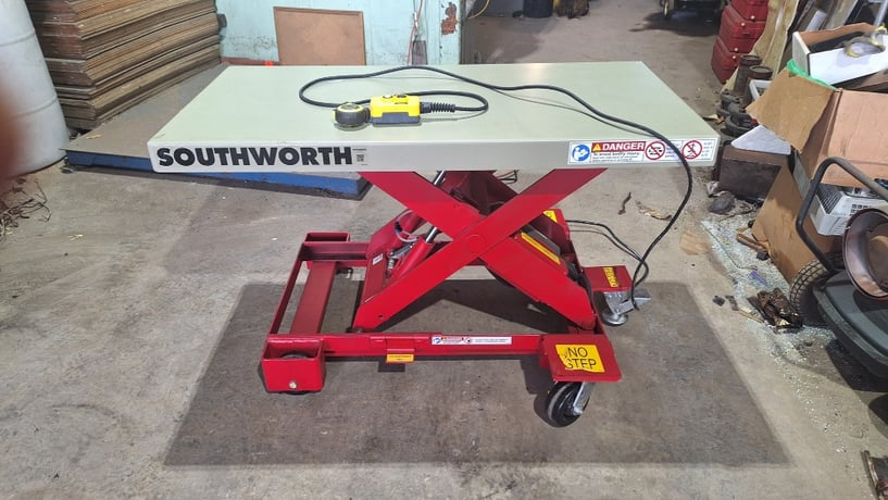 1100 lb. Southworth #CLL1.1-26, back saver lite portable lift, 24" x40" tbl., 36.5" lift height - Image 9